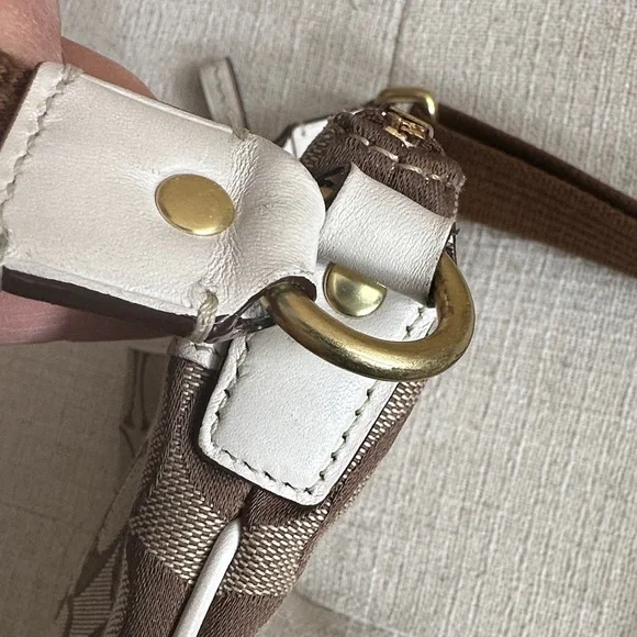 Coach Khaki and Cream Signature Crossbody Bag - Picture 6 of 8